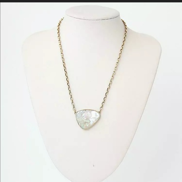 NWT Kendra Scott Mckenna White Abalone Necklace - Picture 2 of 4